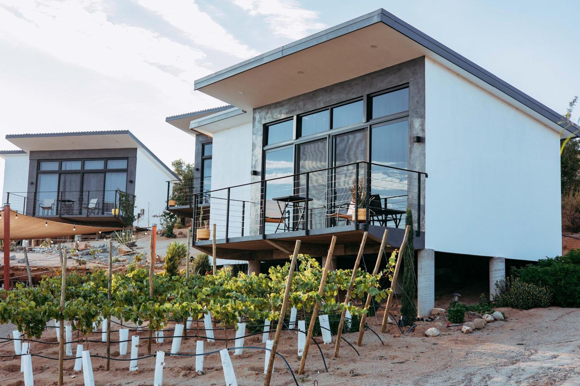 Vl Uno Bed & Breakfast เอนเซนาดา ภายนอก รูปภาพ