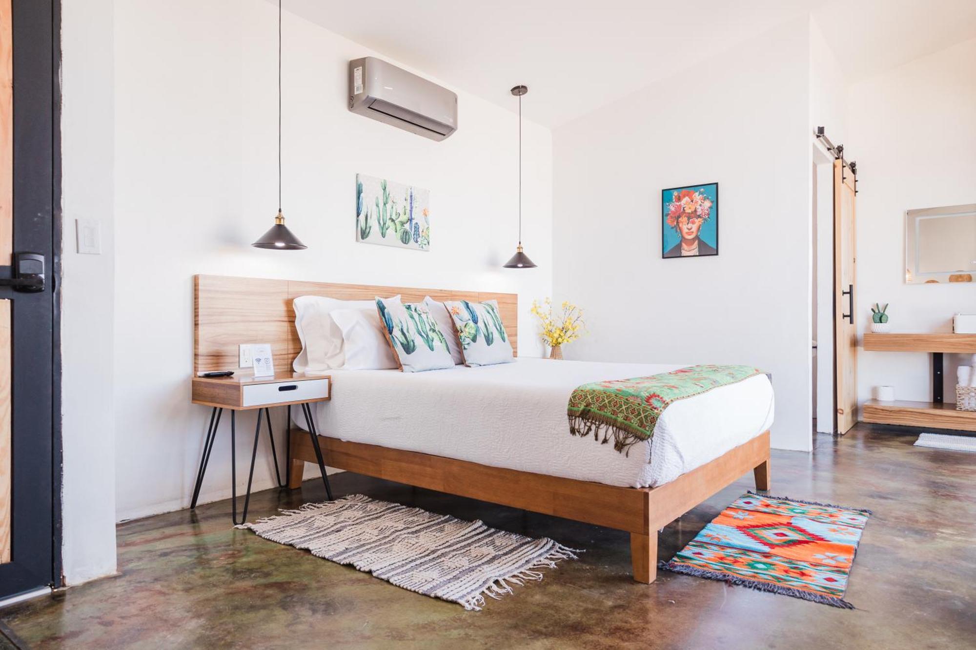 Vl Uno Bed & Breakfast เอนเซนาดา ภายนอก รูปภาพ