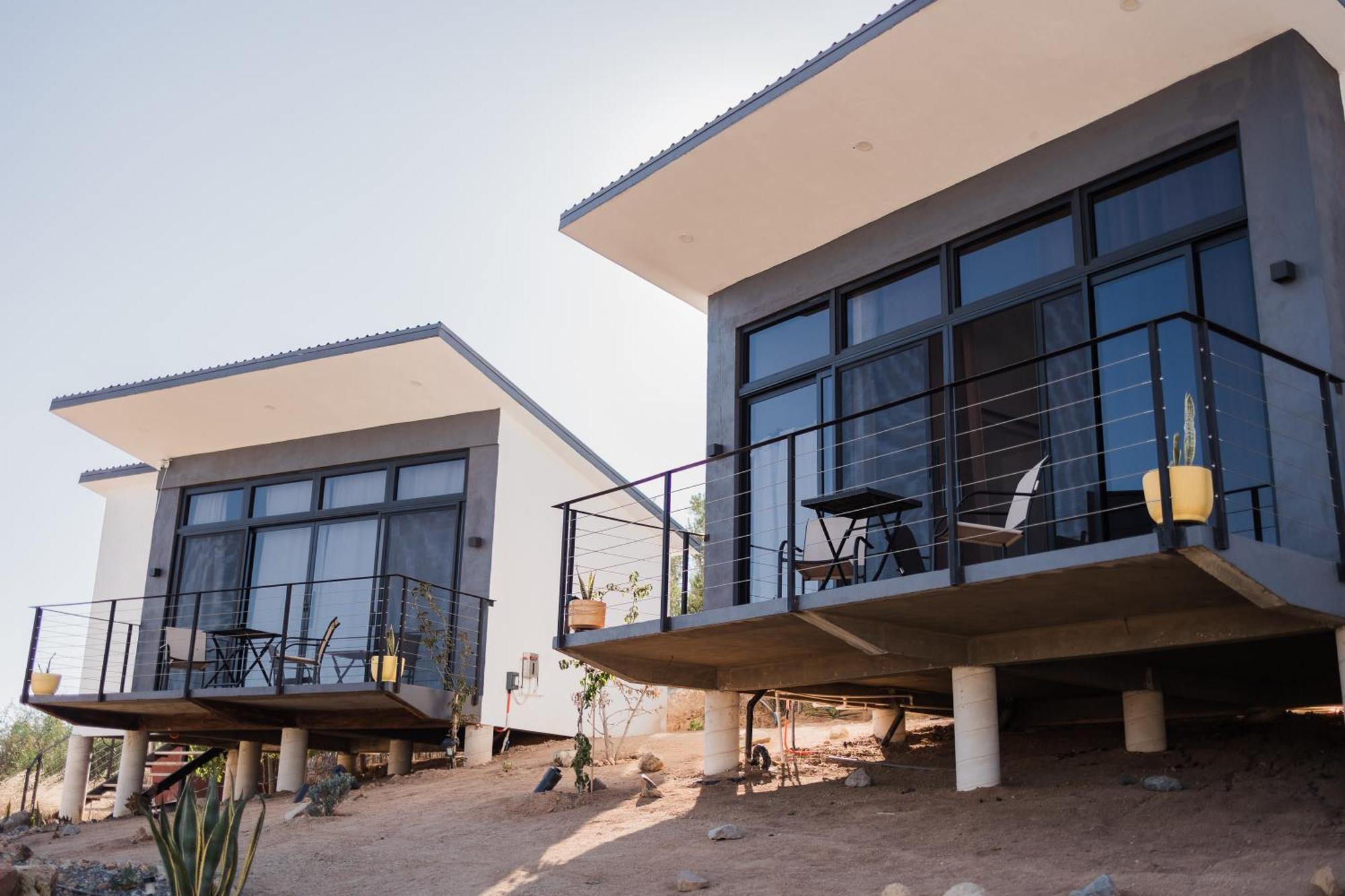 Vl Uno Bed & Breakfast เอนเซนาดา ภายนอก รูปภาพ