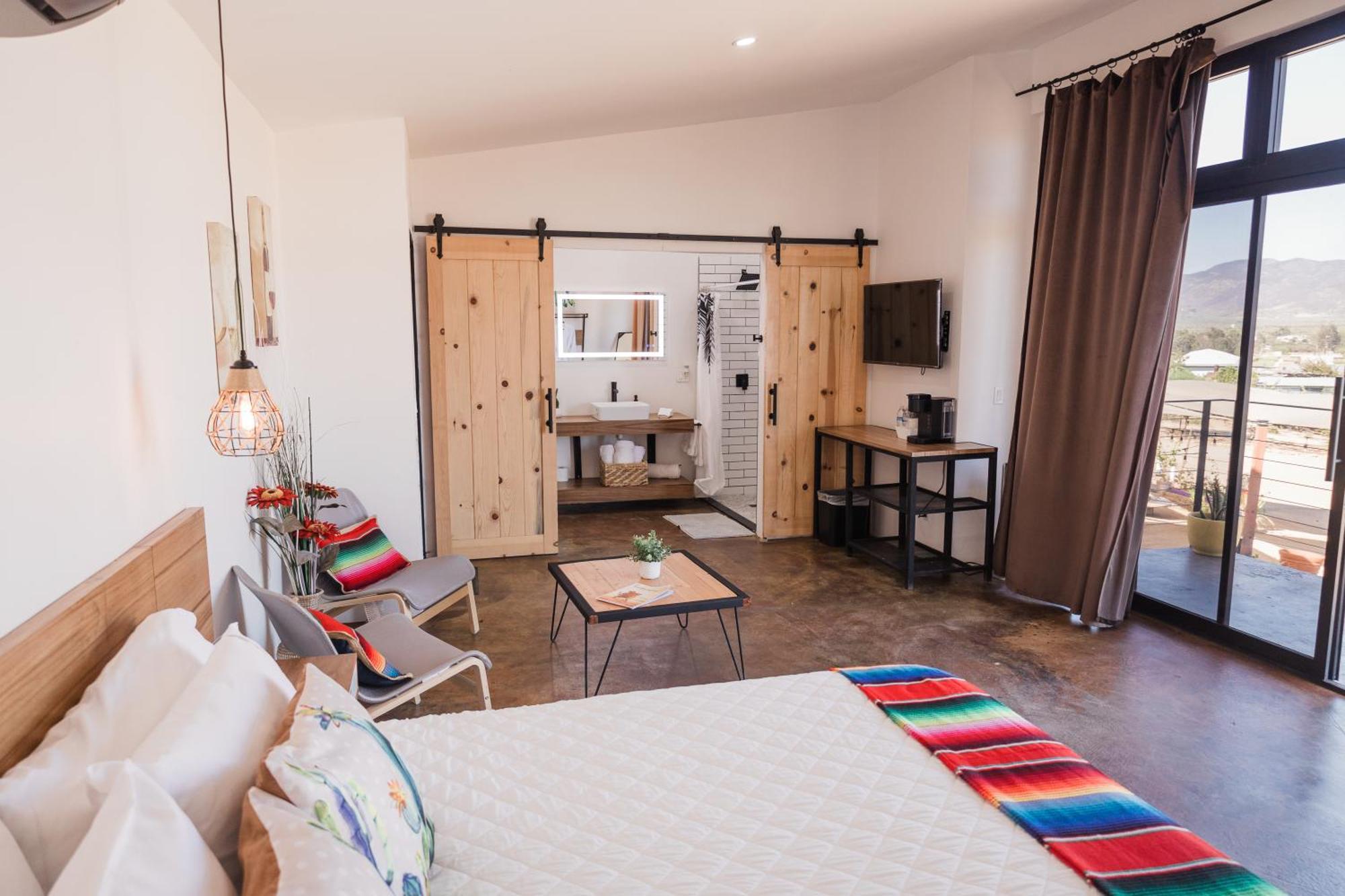 Vl Uno Bed & Breakfast เอนเซนาดา ภายนอก รูปภาพ