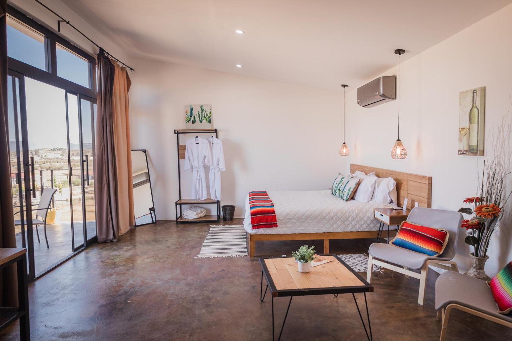Vl Uno Bed & Breakfast เอนเซนาดา ภายนอก รูปภาพ